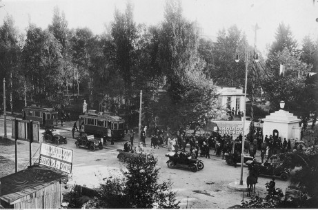 Головний вхід до Східних Торгів, 1927