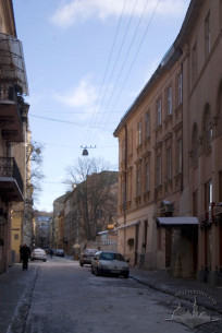 Vul. Krakivska, 11. View of the lateral facade/ view from the western part of Virmenska str.