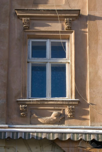 Vul. Krakivska, 11. One of 2nd floor windows