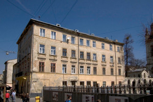 Vul. Krakivska, 14 – former "Bramivska" (Gate) house