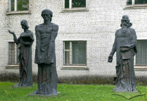 Вул. Коперника – пам'ятник першодрукарям біля Музею Книги