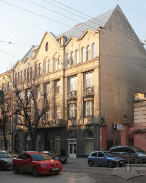 Вул. Пекарська, 11 – житловий будинок