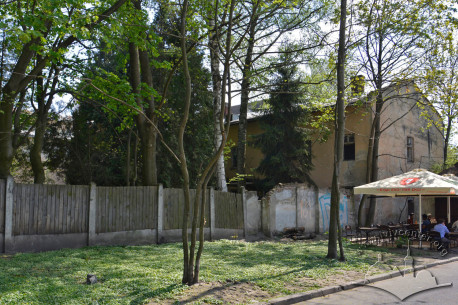 Vul. Pekarska, 57. A view from the yard (from the northeast)