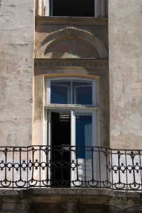 Pl. Rynok, 3. 2nd floor balcony doors