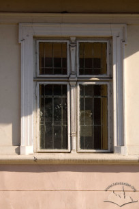 Vul. Kotliarevskoho, 1. A 1st floor window