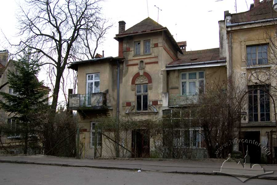 Вул. Метрологічна, 6 – житловий будинок