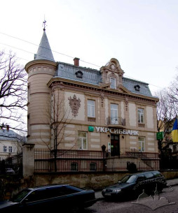 Вул. Вербицького, 6.