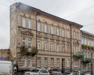 Вул. Лисенка, 10 – житловий будинок