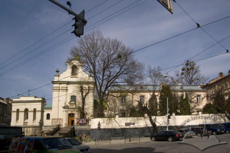Вул. Личаківська, 49 і 49а. Будинок костелу св. Антонія і кол. парафіяльний дім