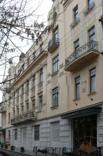 Вул. Чайковського, 7. У будинку колишнього Галицького музичного товариства знаходився кінотеатр "Аполло" (1911–1943).