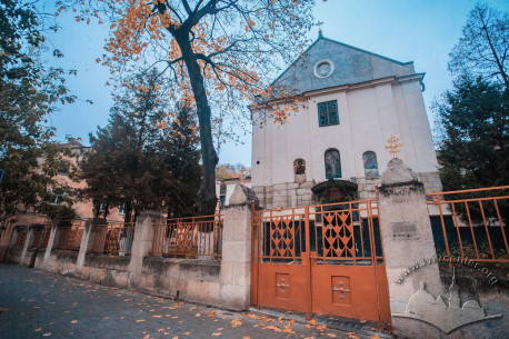 Vul. Khmelnytskoho, 28.