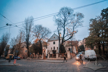 Vul. Khmelnytskoho, 28.