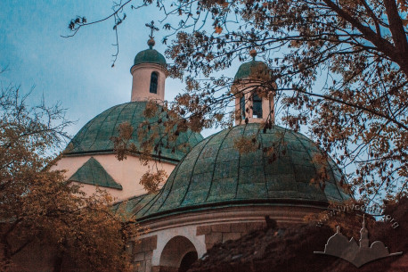 Vul. Khmelnytskoho, 28. Domes