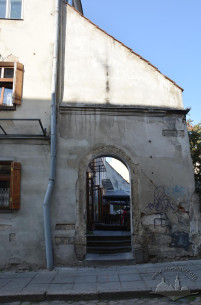Vul. Staroyevreiska, 52. Former southern entrance to the Great City synagogue