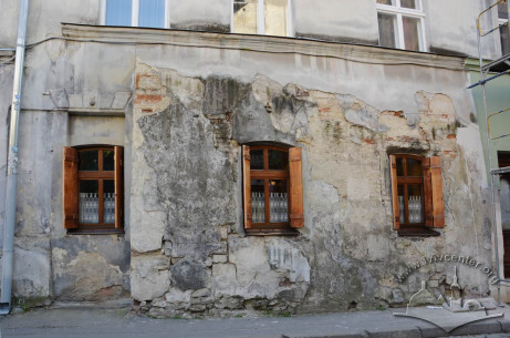 Vul. Staroyevreiska, 52. Part of the northern facade
