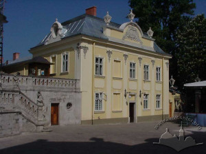 Pl. Sv. Yura, 5 – the Curia building