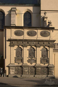 Pl. Katedralna - view of the Champian chapel that adjoins the Latin Cathedral