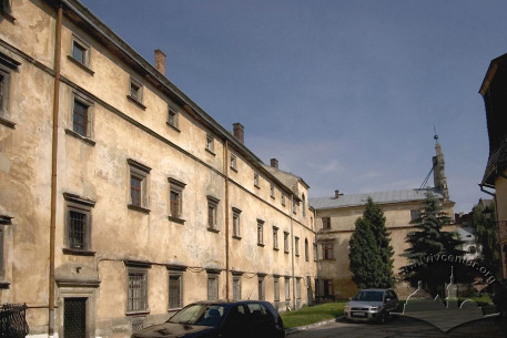 Pl. Soborna, 3. A view from the southeast (from the courtyard)