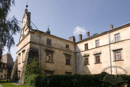 Pl. Soborna, 3. A view from the northeast (from the courtyard)
