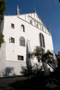 Vul. Vicheva, 2. The western facade of the church