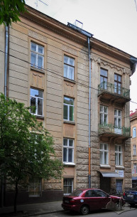 Вул. Левинського, 1. Бічний (північний) фасад