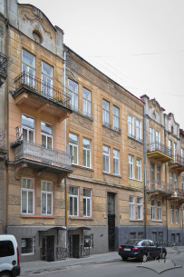 Вул. Левинського, 4. Головний фасад