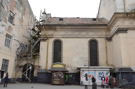Pl. Mytna, 2. The church's presbiterium