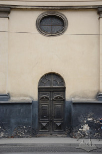 Pl. Mytna, 2. Northern entrance to the church