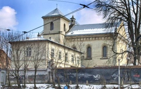 Vul. Kopernika, 27. A view from vul. Bandery