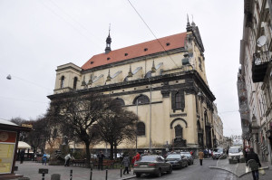 Вул. Театральна, 13 – церква св. Петра і Павла (кол. костел єзуїтів)
