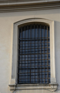 Vul. Bandery, 8. A 1st story aisle window