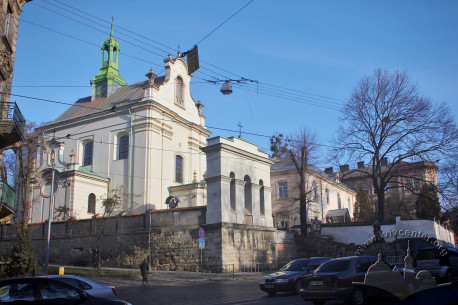 Vul. Lychakivska, 49a. An overall view