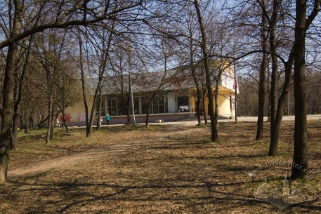 Вул. В. Великого, 14а. Західний фасад будинку
