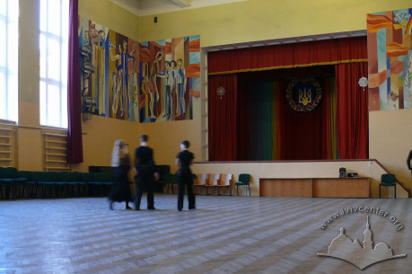 Вул. Личаківська, 99. Інтер'єр. У будинку повинен був відкритись у 1939 р. кінотеатр "Патрія". Однак через початок Другої світової війни кінотеатр так і не запрацював.