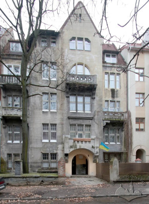 Вул. Богуна, 6 – житловий будинок