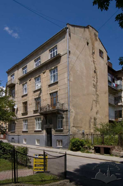 Вул. Кольберга, 3 – житловий будинок