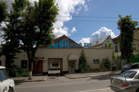 Вул. Зелена, 59. Вхід на територію комплексу