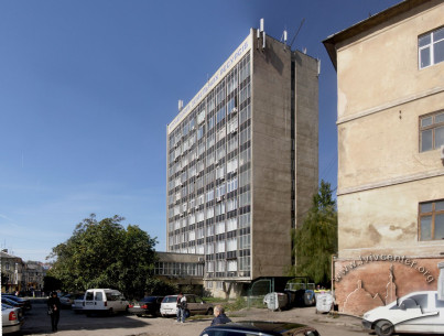 Prosp. Chornovola, 4. View of the building from Medova str.