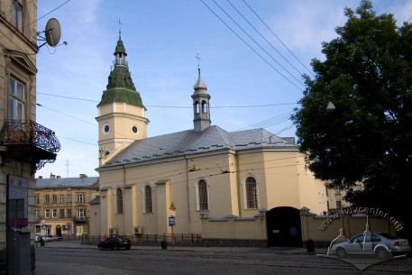 Vul. Horodotska, 32. A view of the church from vul. Shevchenka
