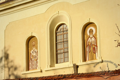Vul. Kryvonosa, 1.
