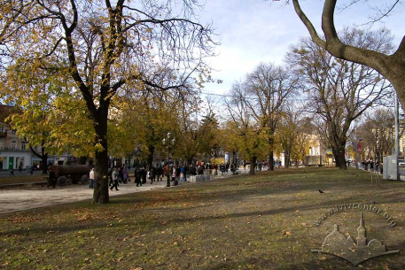 The north end of Prospect Svobody promenade.