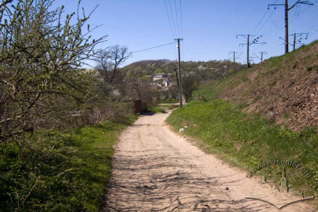 Kortumivka and vicinity.  Petrytska Street in the distance.