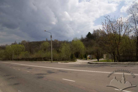 Kortumova Hora Park, view from the west.  Vynnytsya Street and the Yaniv Concentration Camp Victims Memorial.