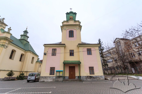 Vul. Zhovkivska, 8.