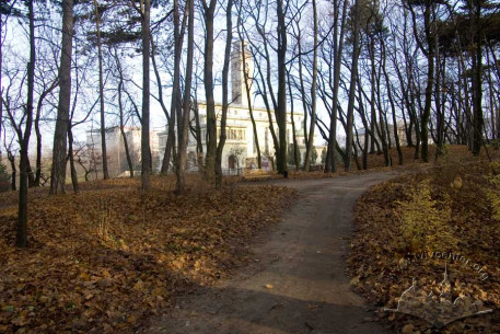 Lychakivskyi Park and the Church of the Intercession of the Theotokos Church across Lychakivska Street.