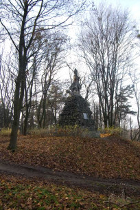Bartosz Głowacki Memorial, view from the east