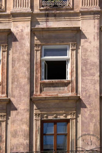 Pl. Rynok, 25. A view at the 3rd floor window