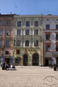 Pl. Rynok, 26. View of the main facade