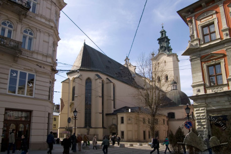 Pl. Katedralna, 1. View from the Rynok sq.