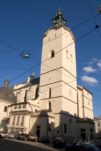 Pl. Katedralna, 1. View from the crossing of Teatralna str. and Beryndy str.